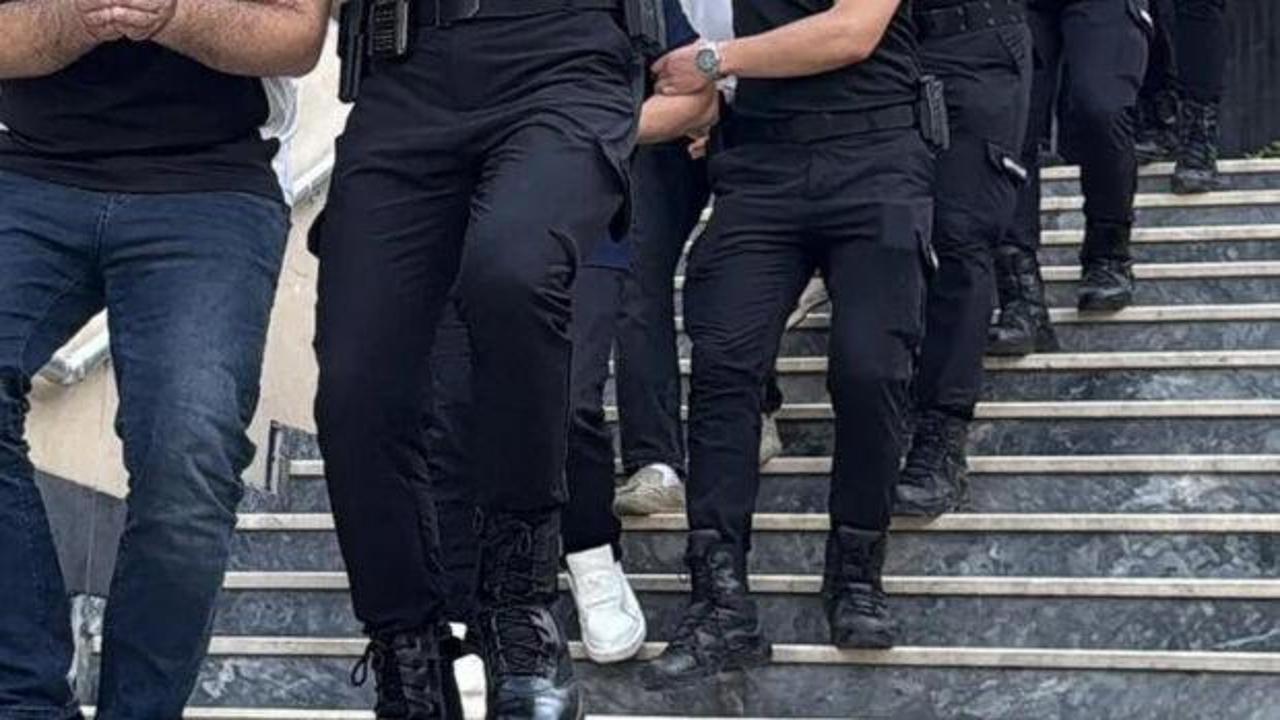 13 ilde "usuls&uuml;z vatandaşlık" operasyonu: 33 ş&uuml;pheli tutuklandı