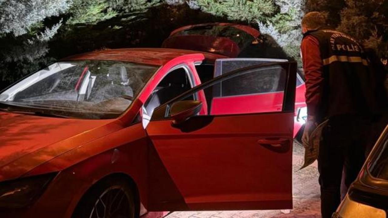 20 g&uuml;nd&uuml;r aradığı otomobil, arkadaşı tarafından &ccedil;alınmış