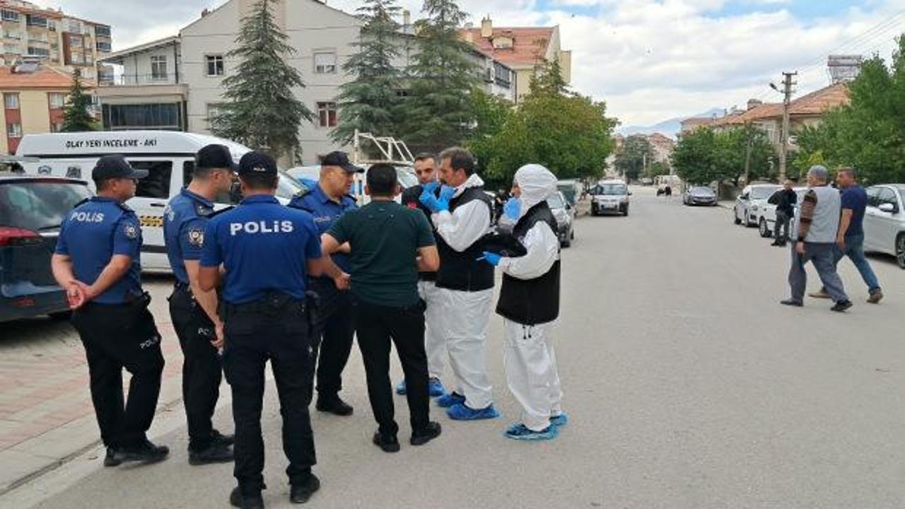 Bir ilimizde kimyasal madde alarmı: Karı-koca &ouml;l&uuml; bulundu! Bina tahliye edildi