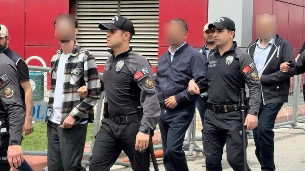 FET&Ouml;'n&uuml;n g&uuml;ncel yapılanmasına y&ouml;nelik davada Nakıboğlu'na beraat kararı