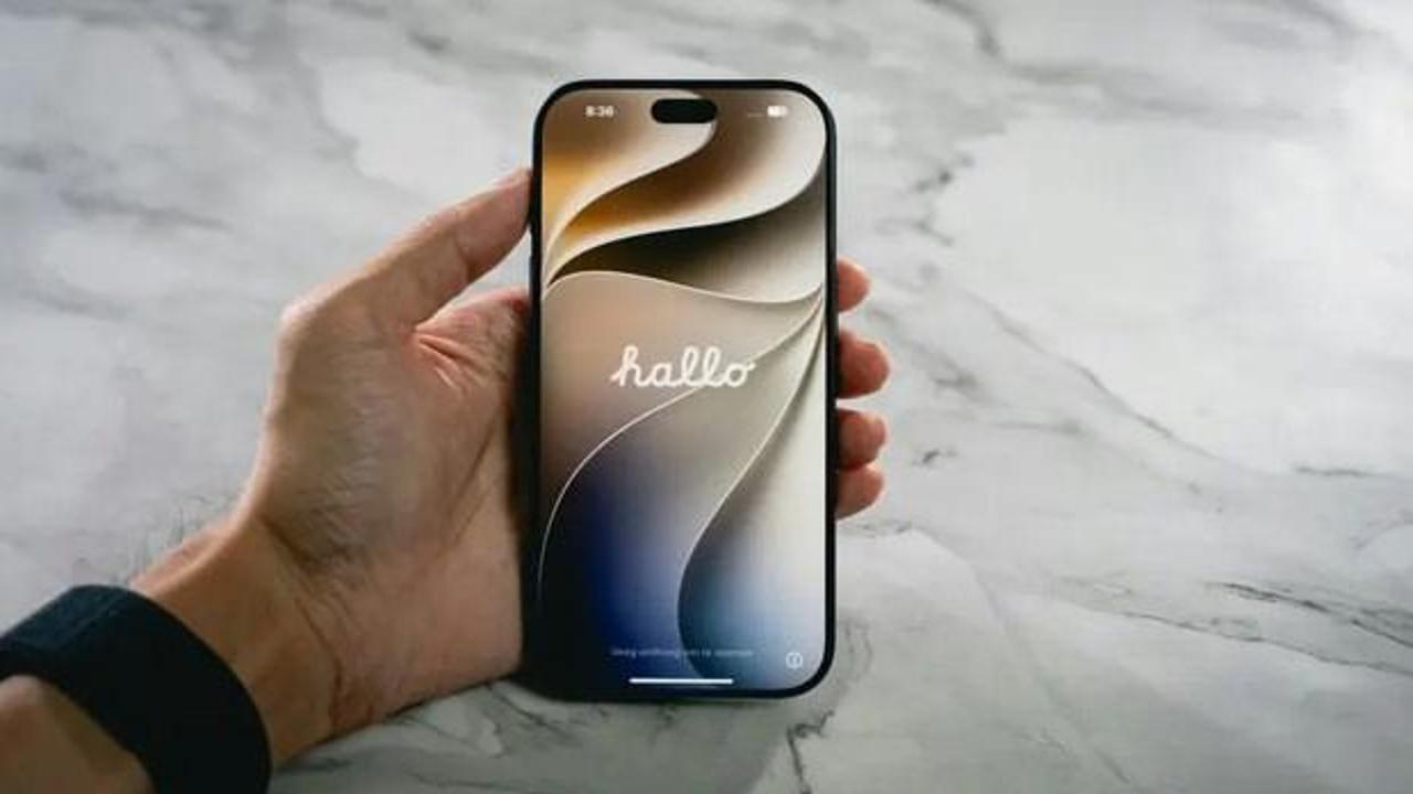 iPhone 20 geliyor: B&uuml;y&uuml;k değişime hazır olun! Resmen bir ilk ger&ccedil;ekleşecek
