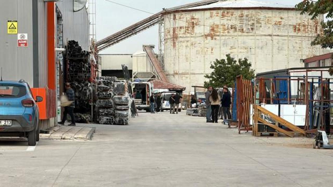 Eskişehir&rsquo;de fabrikanın &ccedil;atısından d&uuml;şen iş&ccedil;i &ouml;ld&uuml;
