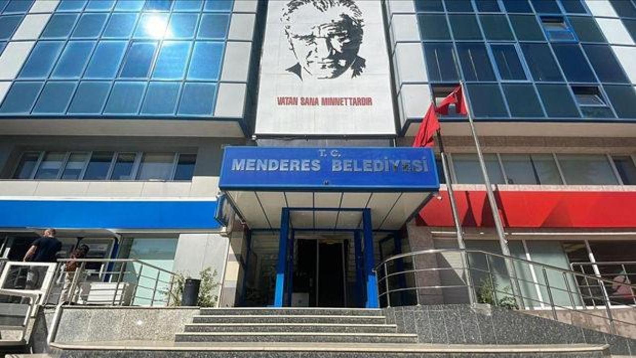 Menderes Belediyesine y&ouml;nelik soruşturma: 9 ş&uuml;pheli g&ouml;zaltına alındı