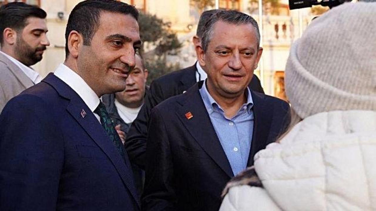 &Ouml;zg&uuml;r &Ouml;zel'e b&uuml;y&uuml;k şok! İnan G&uuml;ney tercihini yaptı