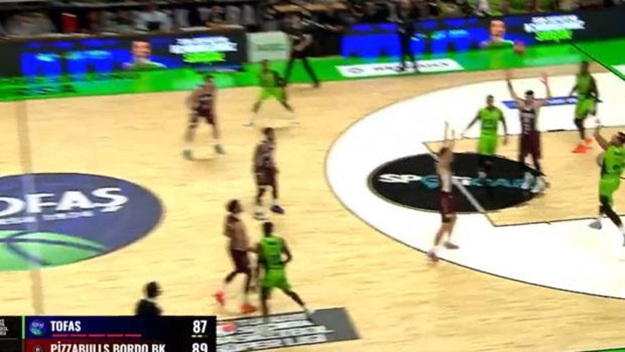 Potada inanılmaz geri d&ouml;n&uuml;ş! Son saniyede kendi potasının &ouml;n&uuml;nden zaferi getirdi