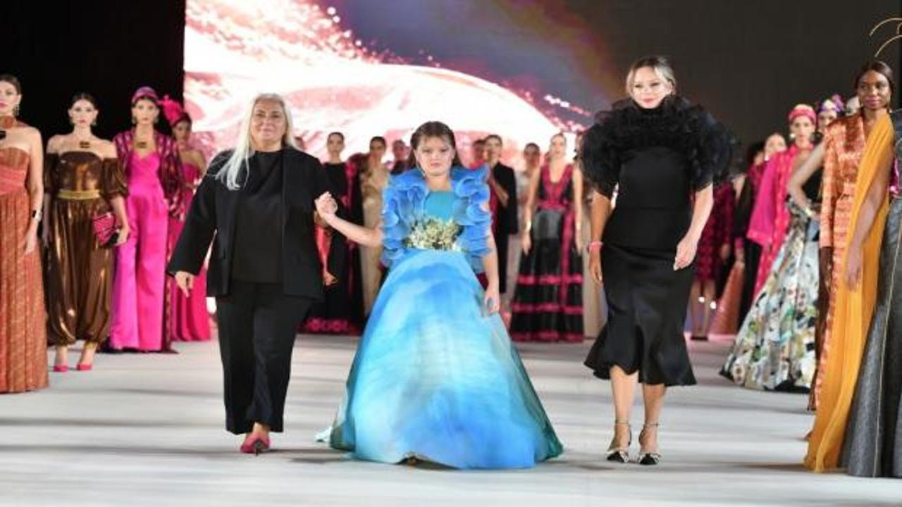 Siirt&rsquo;in k&uuml;lt&uuml;rel mirası podyuma taşındı! 6 yıllık hayalin &uuml;r&uuml;n&uuml; "Yeniden Siirt"