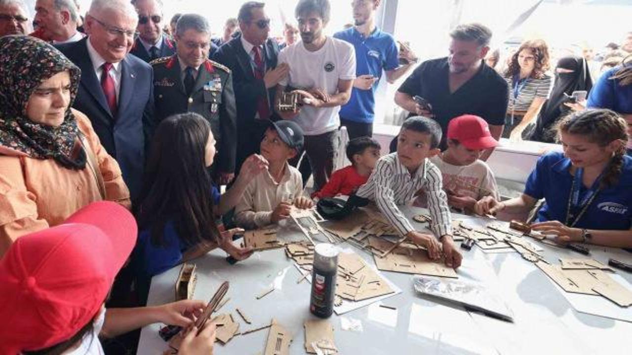 Bakan G&uuml;ler ve TSK komuta kademesi TEKNOFEST G&uuml;neydoğu'yu ziyaret etti