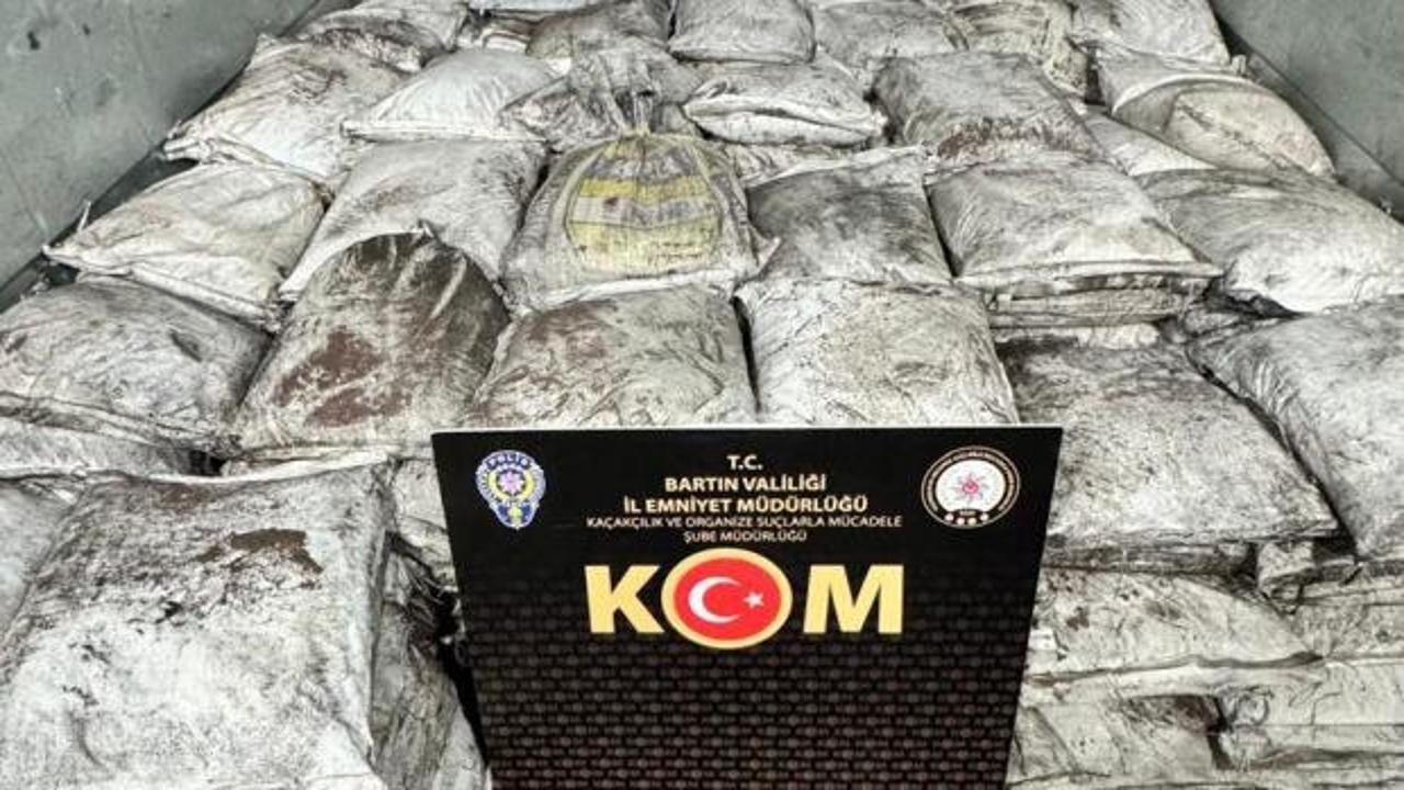 Bartın&rsquo;da 800 bin dolarlık satış planına darbe: 8 ton ele ge&ccedil;irildi