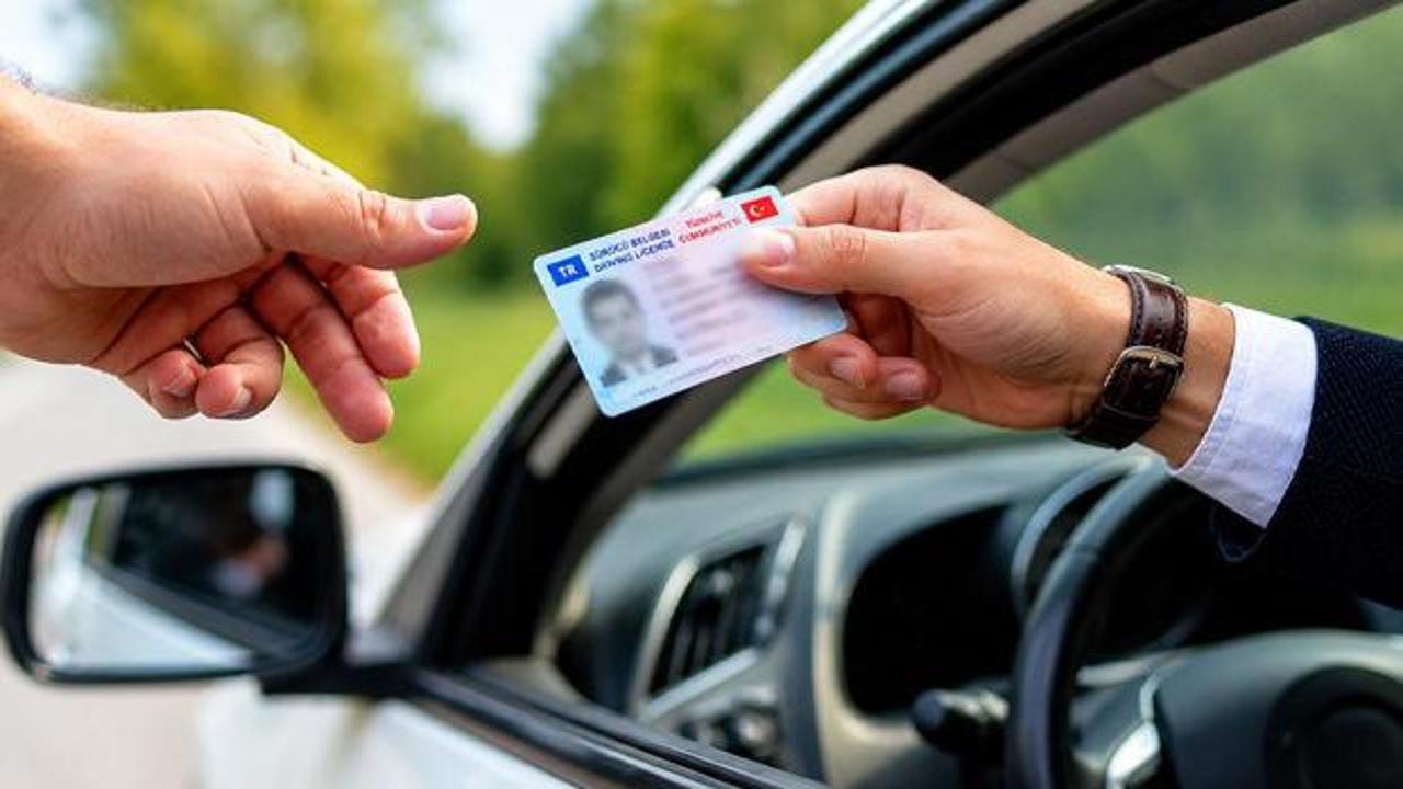 Ehliyette yeni sistem hayata ge&ccedil;iyor: Tarih duyuruldu! Sil baştan değişiyor