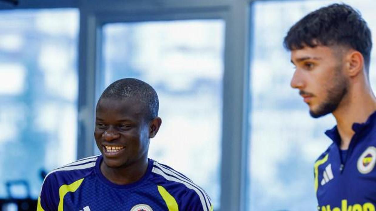 Fenerbah&ccedil;e'de &Ccedil;aykur Rizespor mesaisi devam etti!