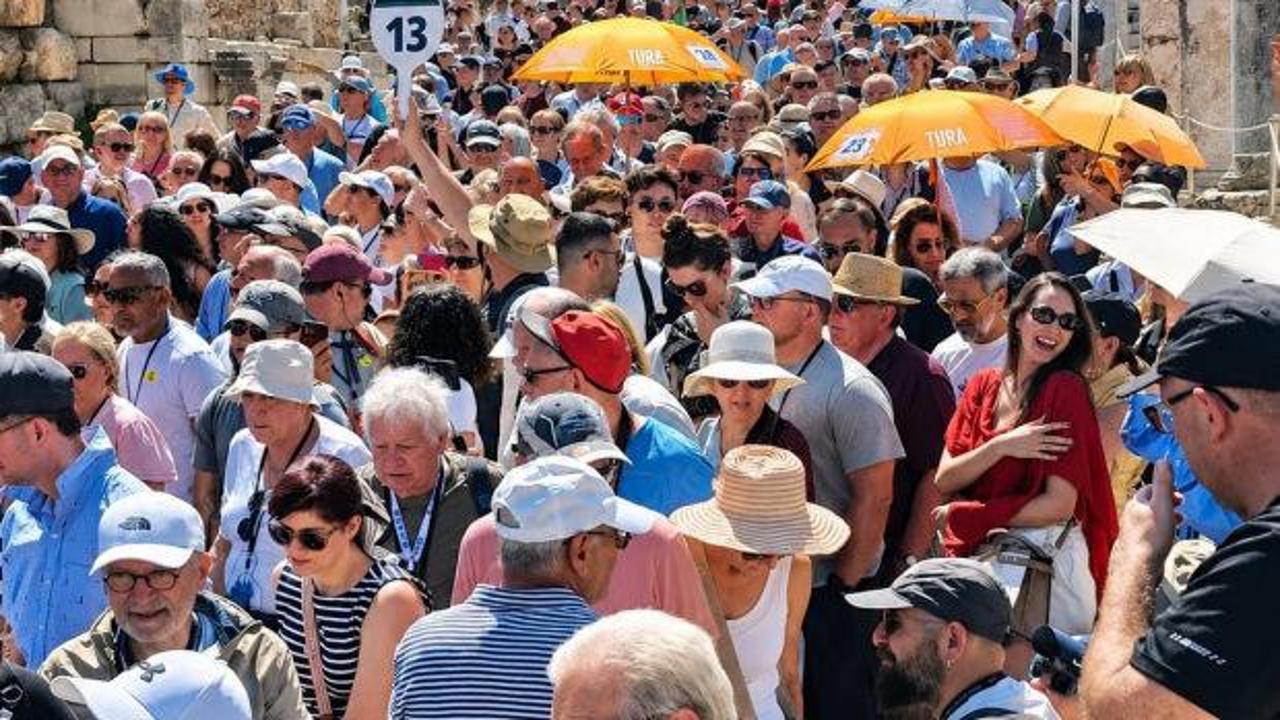 M&uuml;ze ve &ouml;ren yerlerinin geliri 7,3 milyar lirayı aştı
