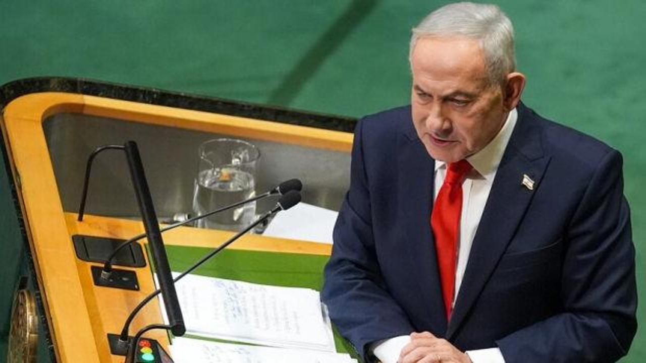 Netanyahu'nun BM k&uuml;rs&uuml;s&uuml;ndeki k&uuml;stah tavırları İsrail basınında tepki &ccedil;ekti
