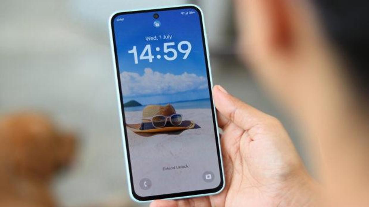 Telefon devinden &uuml;zen karar: Resmen kaldırıldı! 2'sinde birden olmayacak