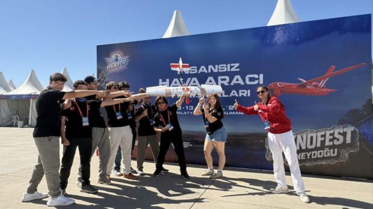 Trabzonlu gen&ccedil;lerden b&uuml;y&uuml;k başarı! TEKNOFEST 2026'da T&uuml;rkiye şampiyonu oldular