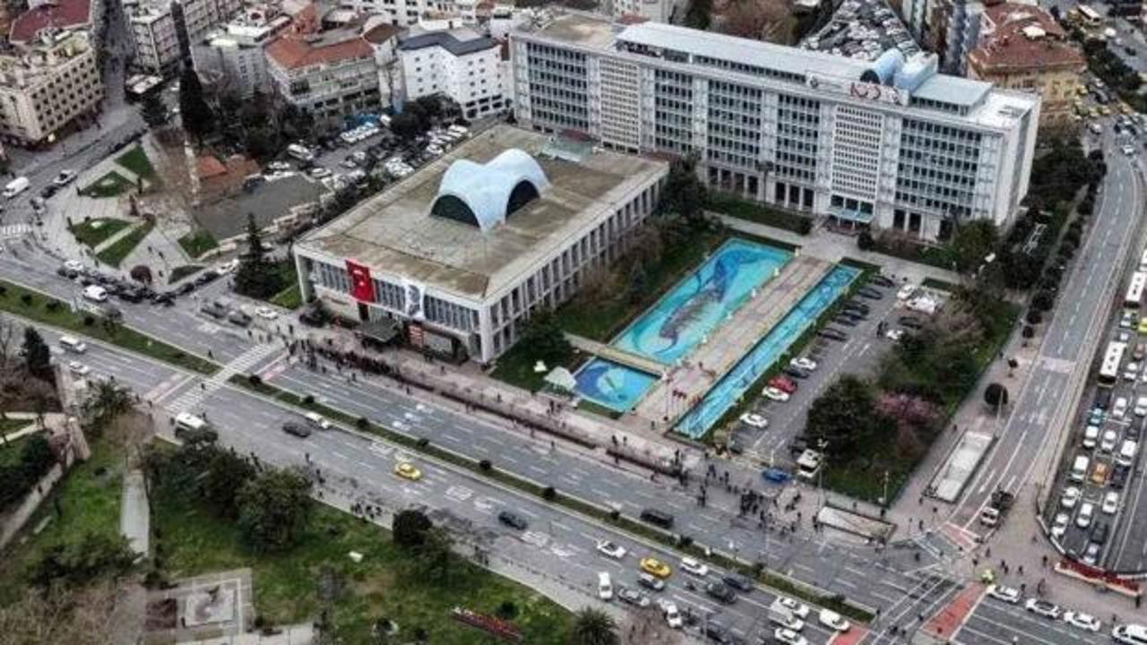 Vakıflar, Sara&ccedil;hane&rsquo;nin tapusu i&ccedil;in harekete ge&ccedil;ti: İBB binası i&ccedil;in 3 form&uuml;l