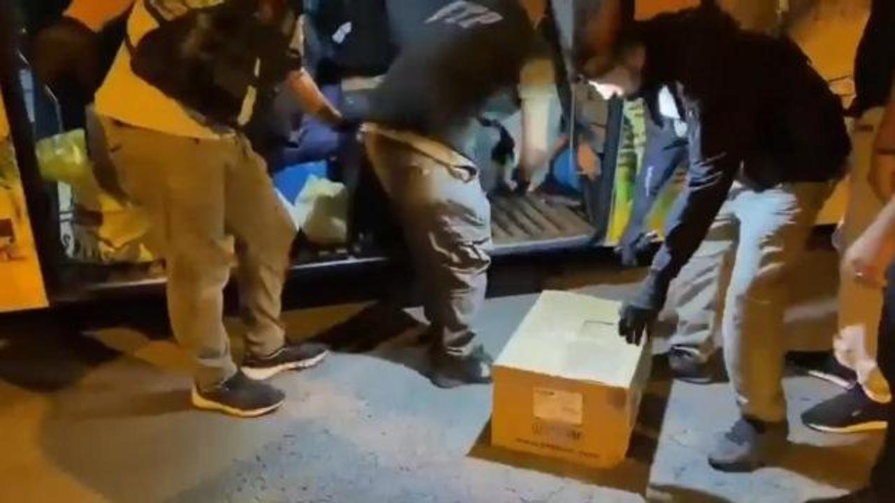 Yolcu otob&uuml;s&uuml;nde ele ge&ccedil;irildi! Tam 39 kilo 700 gram