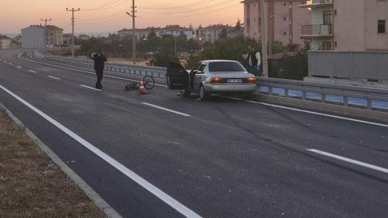 Ankara'da otomobil, bisiklete &ccedil;arptı! 10 yaşındaki Muhammed hayatını kaybetti