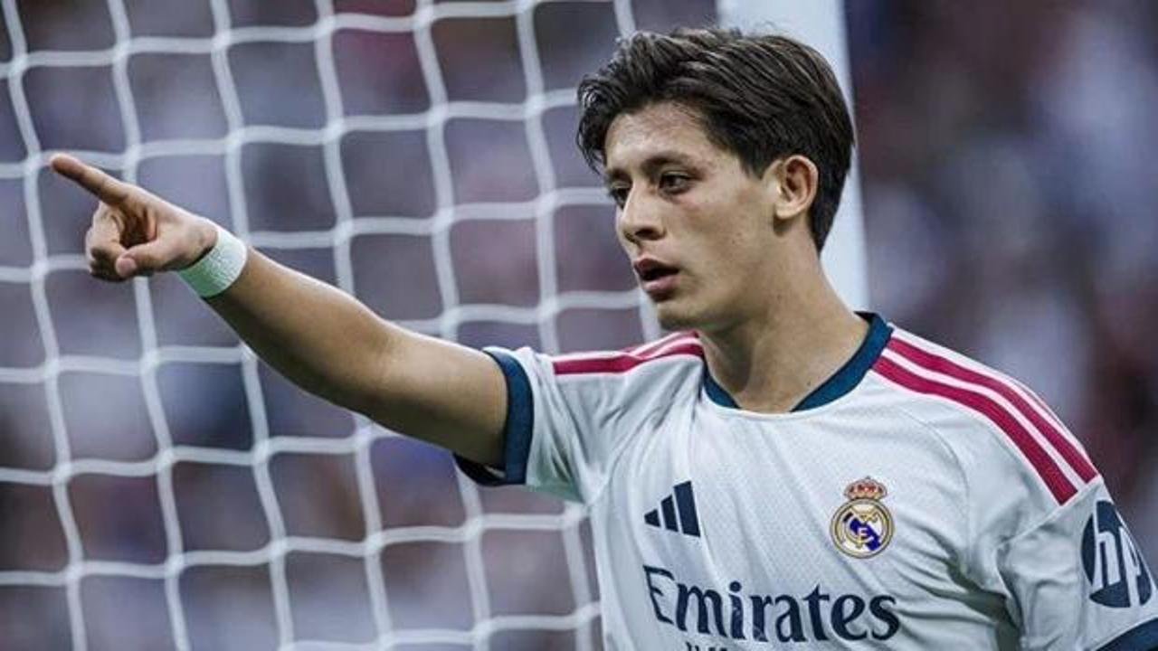 Arda G&uuml;ler'e Real Madrid'de bir &ouml;d&uuml;l daha! En iyisi se&ccedil;ildi