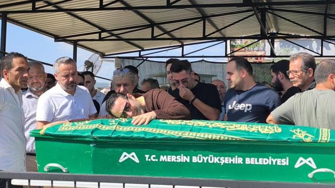 Atilla Taş'ın acı g&uuml;n&uuml;: Kızı son yolculuğuna uğurlandı 
