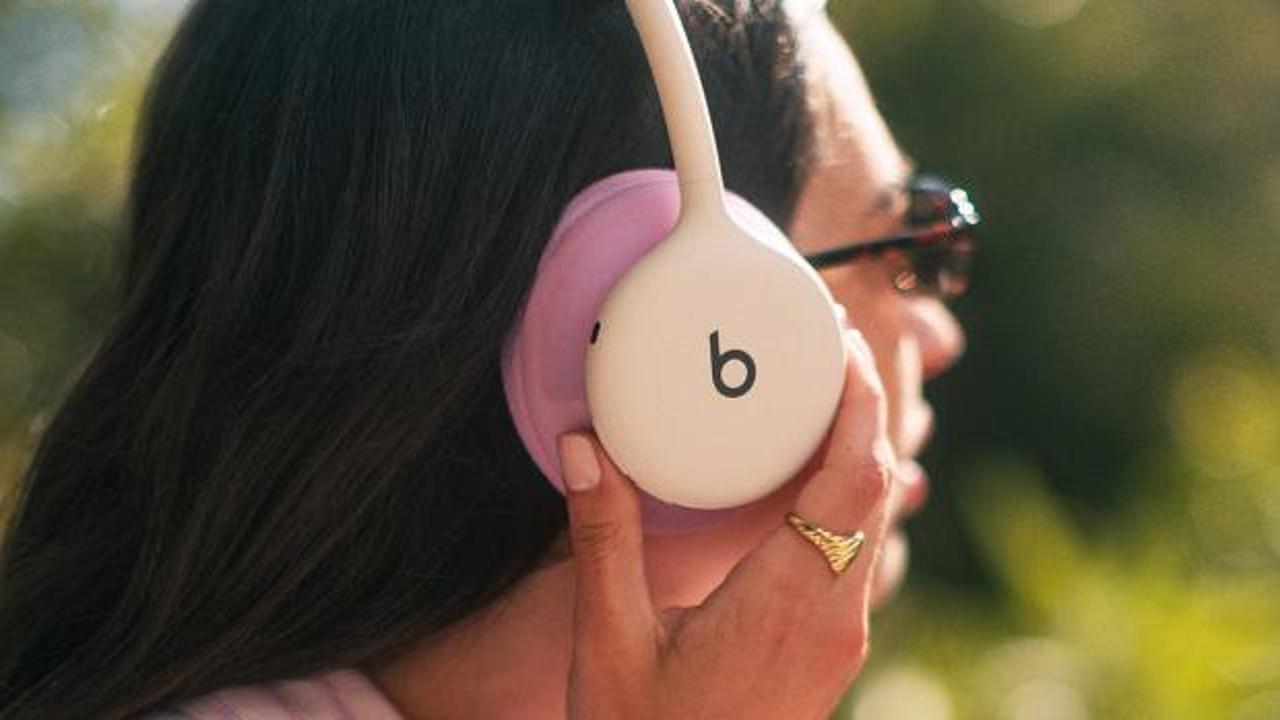 Beats yeni kulak &uuml;st&uuml; kulaklığı beats 360&rsquo;ı tanıttı