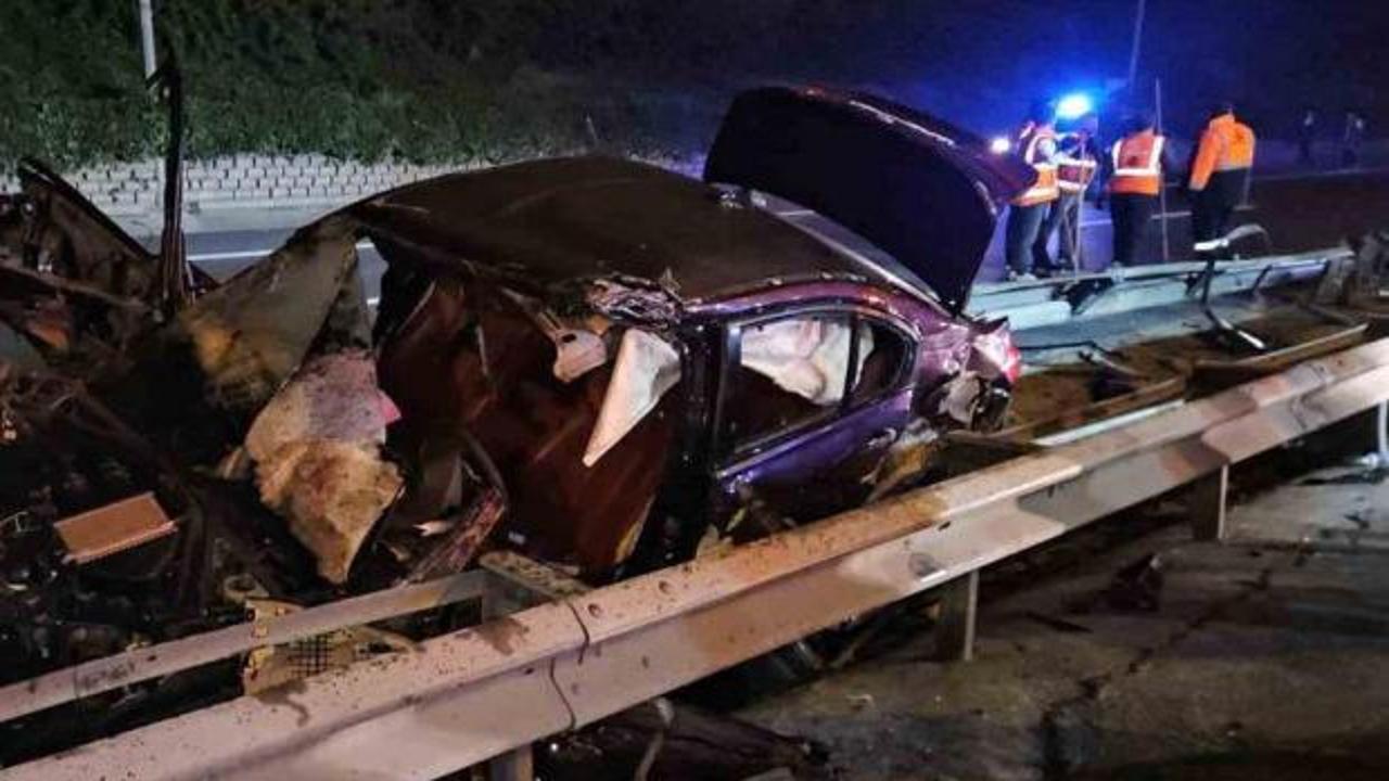 Kağıthane'de feci kaza: 1 &ouml;l&uuml;, 2 yaralı