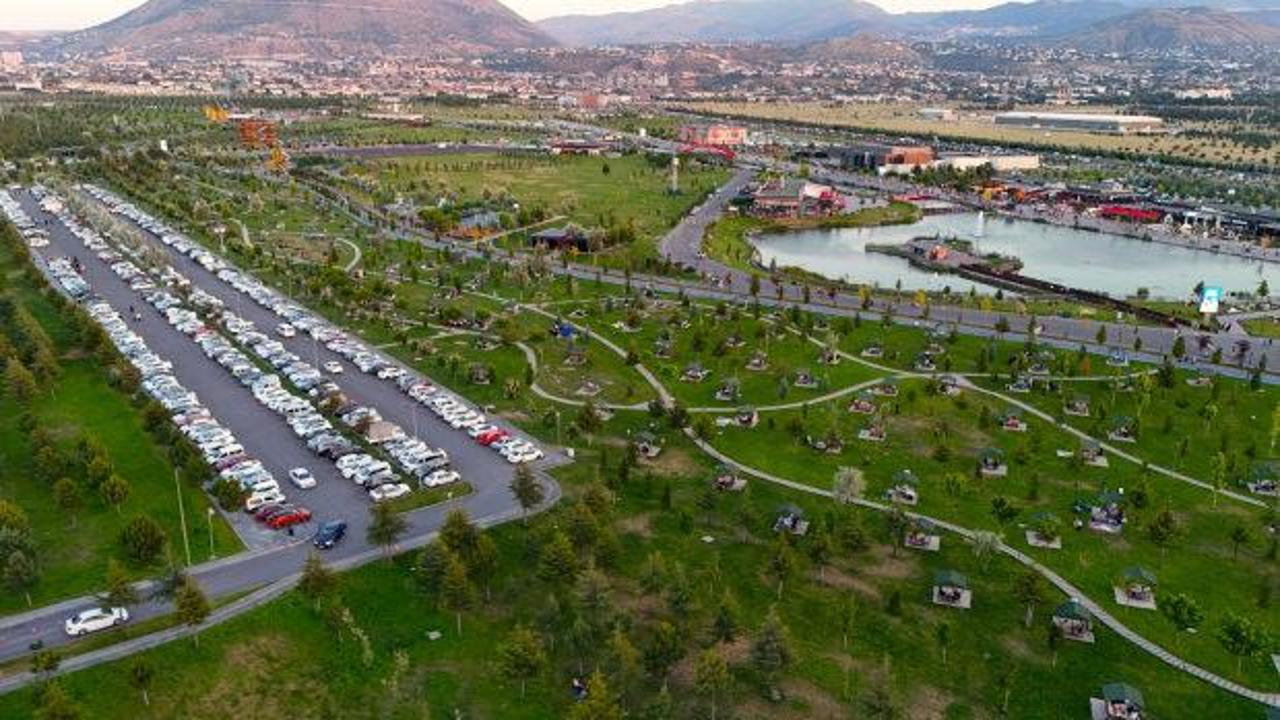 Kayseri'nin dev millet bah&ccedil;esine uluslararası Yeşil Bayrak &ouml;d&uuml;l&uuml;