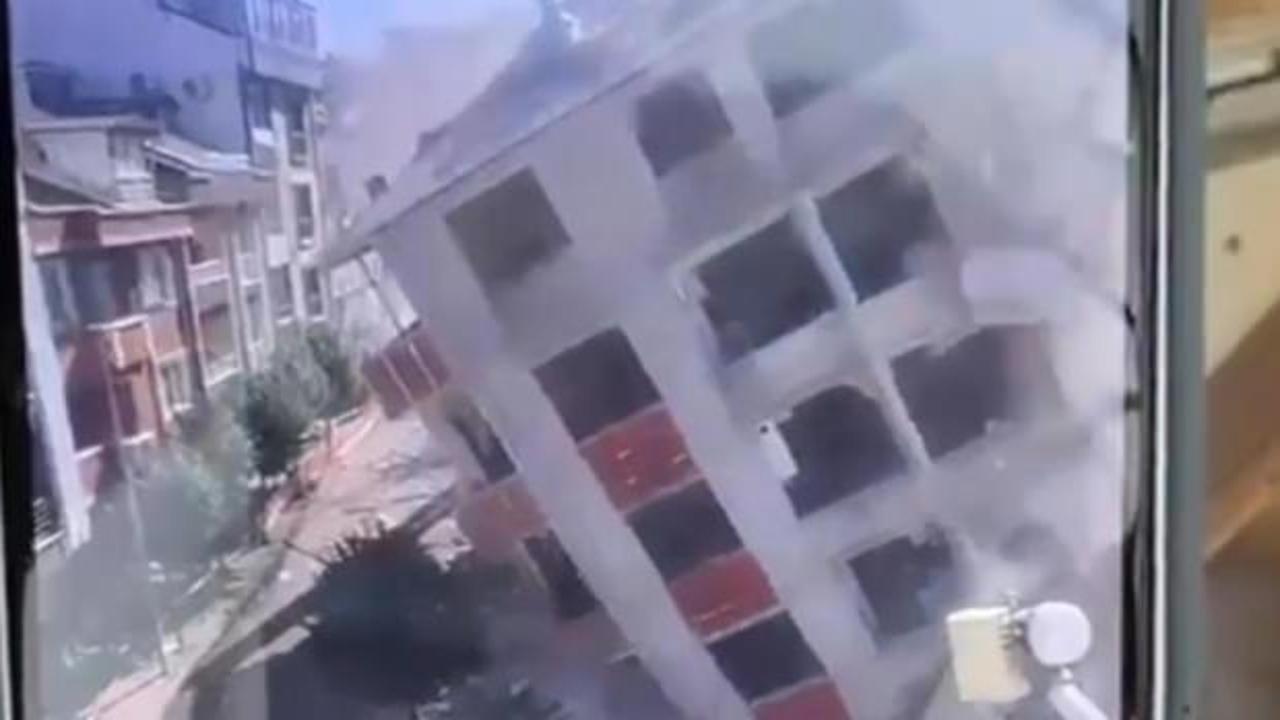 K&uuml;&ccedil;&uuml;k&ccedil;ekmece'de 7 katlı bina yıkım sırasında &ccedil;&ouml;kt&uuml;