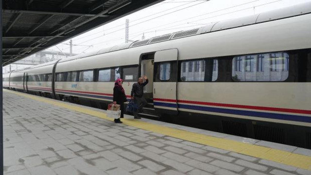 Hızlı trende yeni rota: Seferler başladı! Yolculuk 1 saatin altına d&uuml;şt&uuml;...