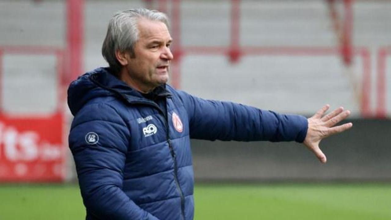 S&uuml;per Lig ekibinden ters k&ouml;şe! 1.5 yıldır takım &ccedil;alıştırmayan 63 yaşındaki hoca geliyor
