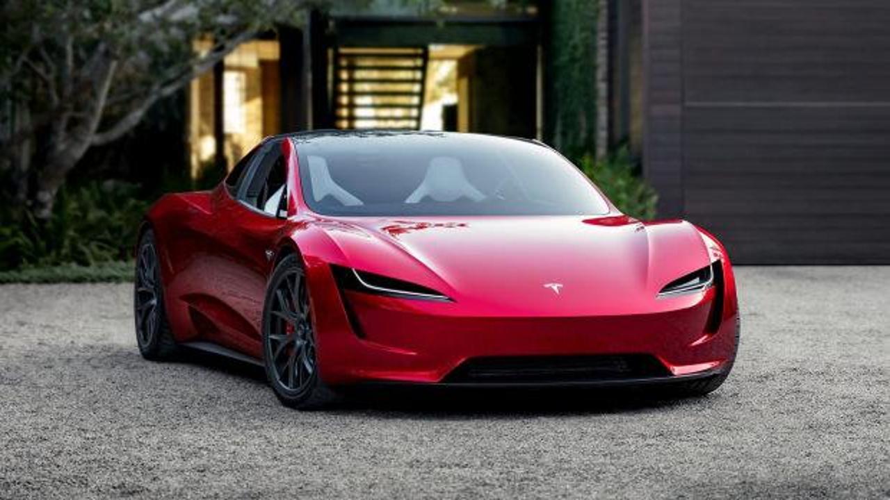 Araba tutkunları buraya: Tesla Roadster geliyor! 15 Ekim'de damga vuracak