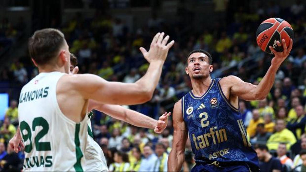 Fenerbah&ccedil;e, EuroLeague'de farklı kazandı