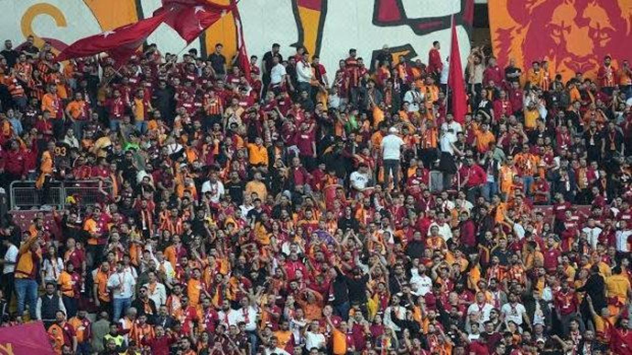 Galatasaray - Barcelona ma&ccedil;ı başlamadan tarihe ge&ccedil;ti! Rakam dudak u&ccedil;uklattı