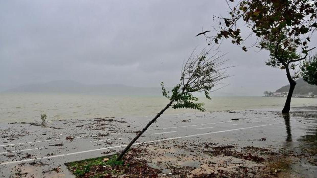 Geri geliyor: İ&ccedil;işleri Bakanlığı ve meteoroloji peş peşe uyardı: &Ouml;ğleden sonraya dikkat