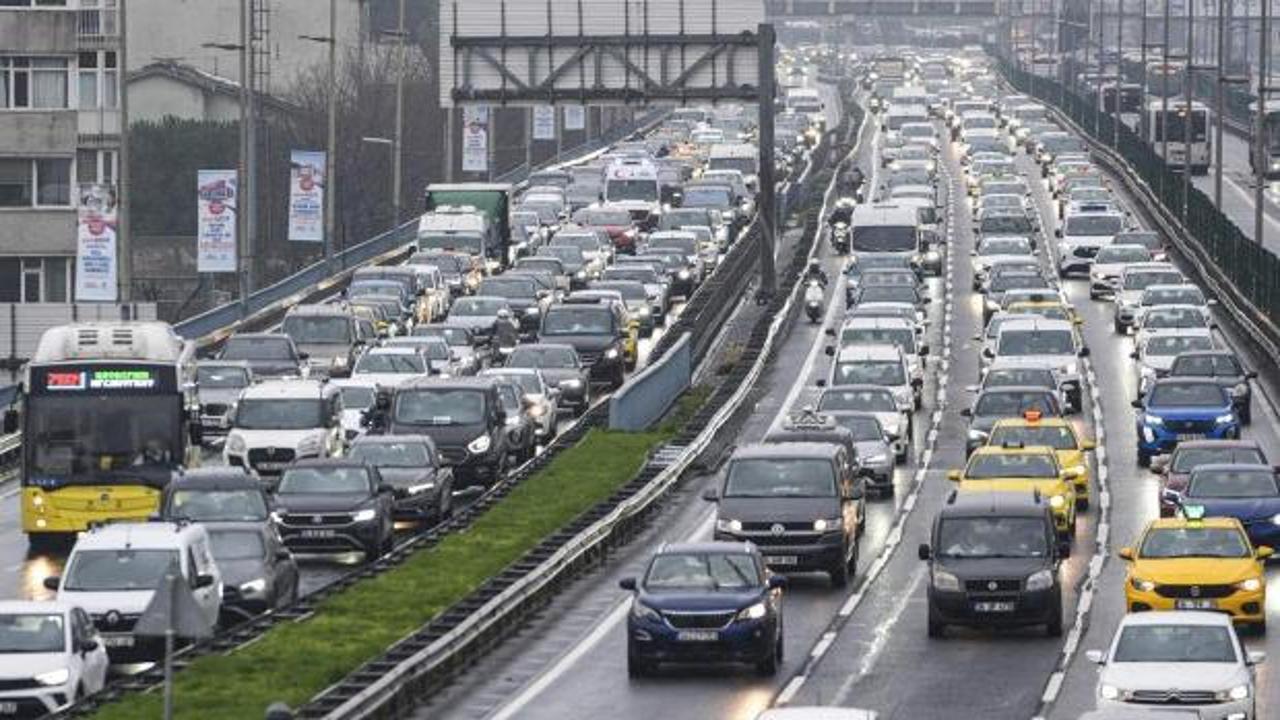 İstanbul'da bazı yollar yarın trafiğe kapatılacak