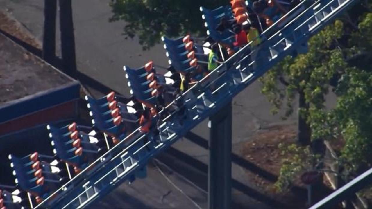 Lunaparkta hız treni d&uuml;şt&uuml;: &Ouml;l&uuml; var!