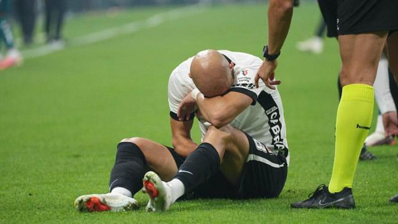 Oyuna devam edememişti! Beşiktaş'tan Cerny a&ccedil;ıklaması