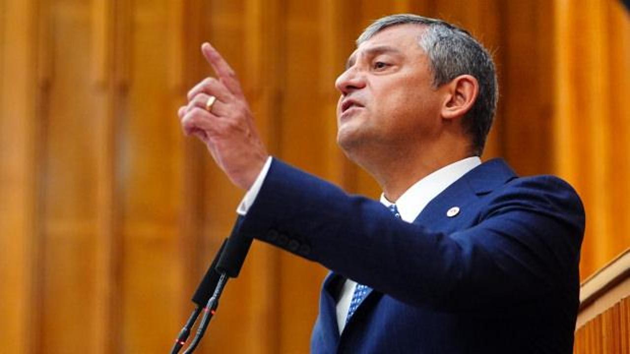 &Ouml;zg&uuml;r &Ouml;zel yine kontrolden &ccedil;ıktı! Cemil Tugay'a ağza alınmayacak s&ouml;zler: O namussuzu...