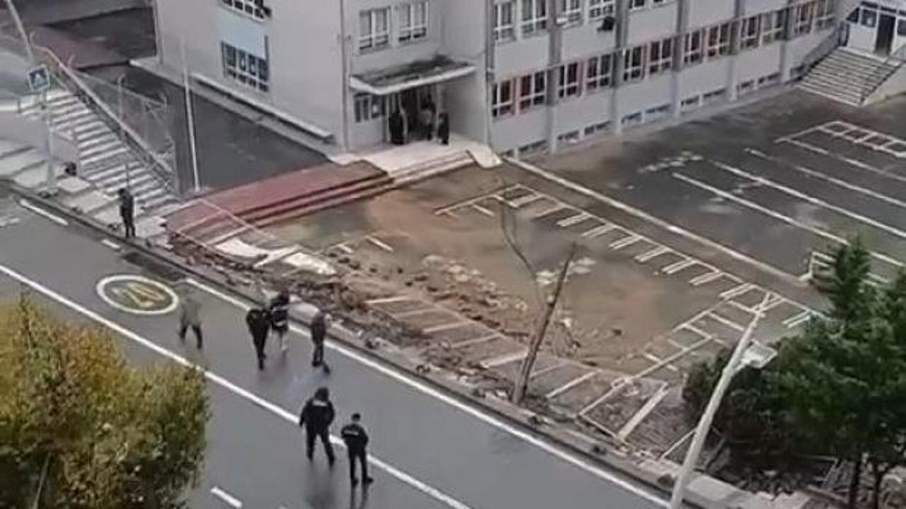Sultangazi'de okulun istinat duvarı &ccedil;&ouml;kt&uuml;