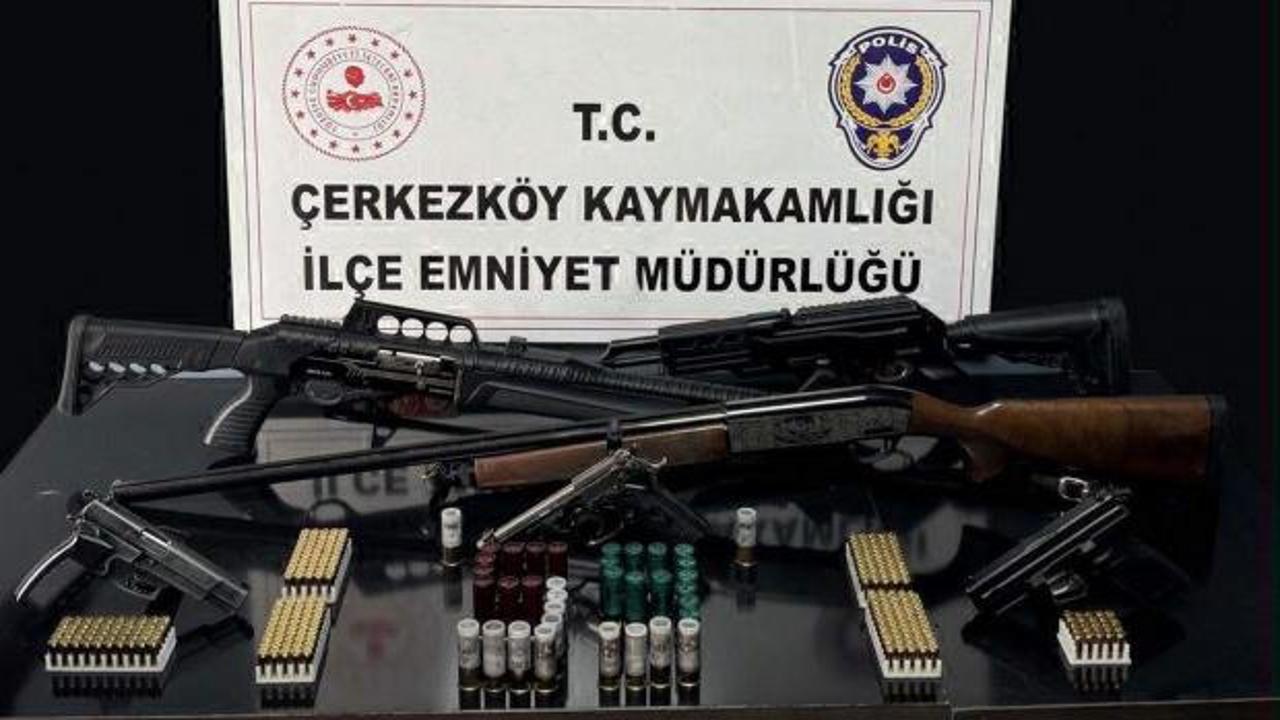 Tekirdağ'da silah operasyonunda 10 g&ouml;zaltı