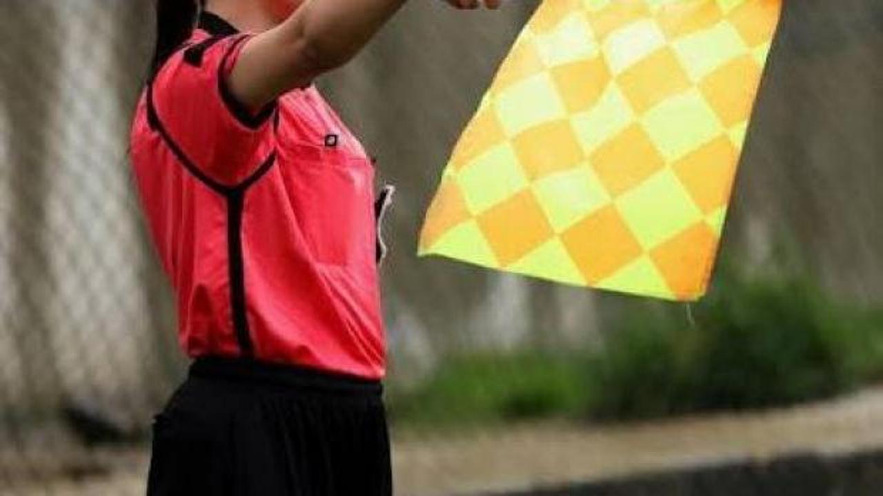 Y&ouml;netici kadın hakemi rahatsız etti iddiası! G&ouml;revini bırakmak zorunda kaldı