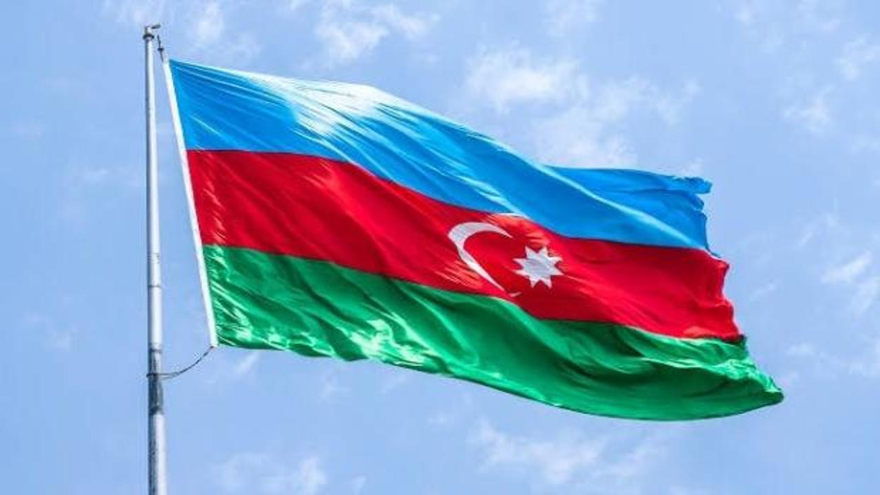 Azerbaycan'dan 31 isme &uuml;lkeye giriş yasağı! Listede Fatih Erbakan ve Ahmet &Ccedil;akar da var