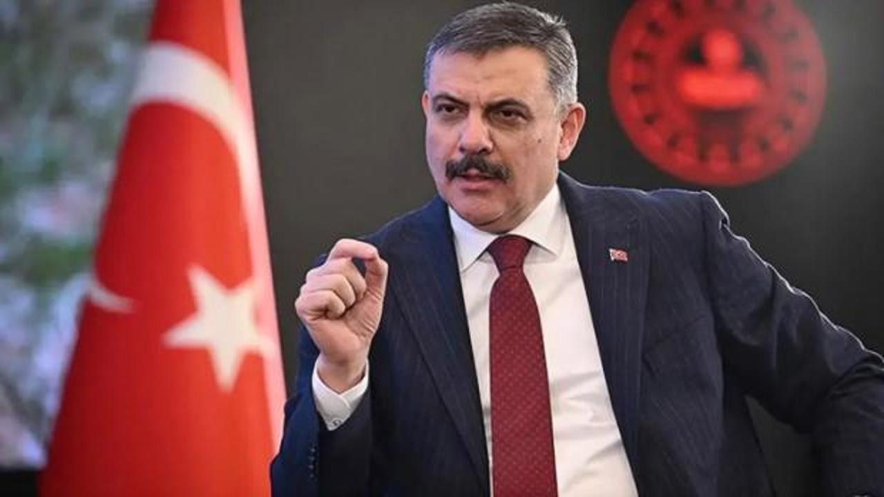 Bakan &Ccedil;ift&ccedil;i KPSS sınavına ge&ccedil; kalan adaylara yardımcı olan polislere teşekk&uuml;r etti