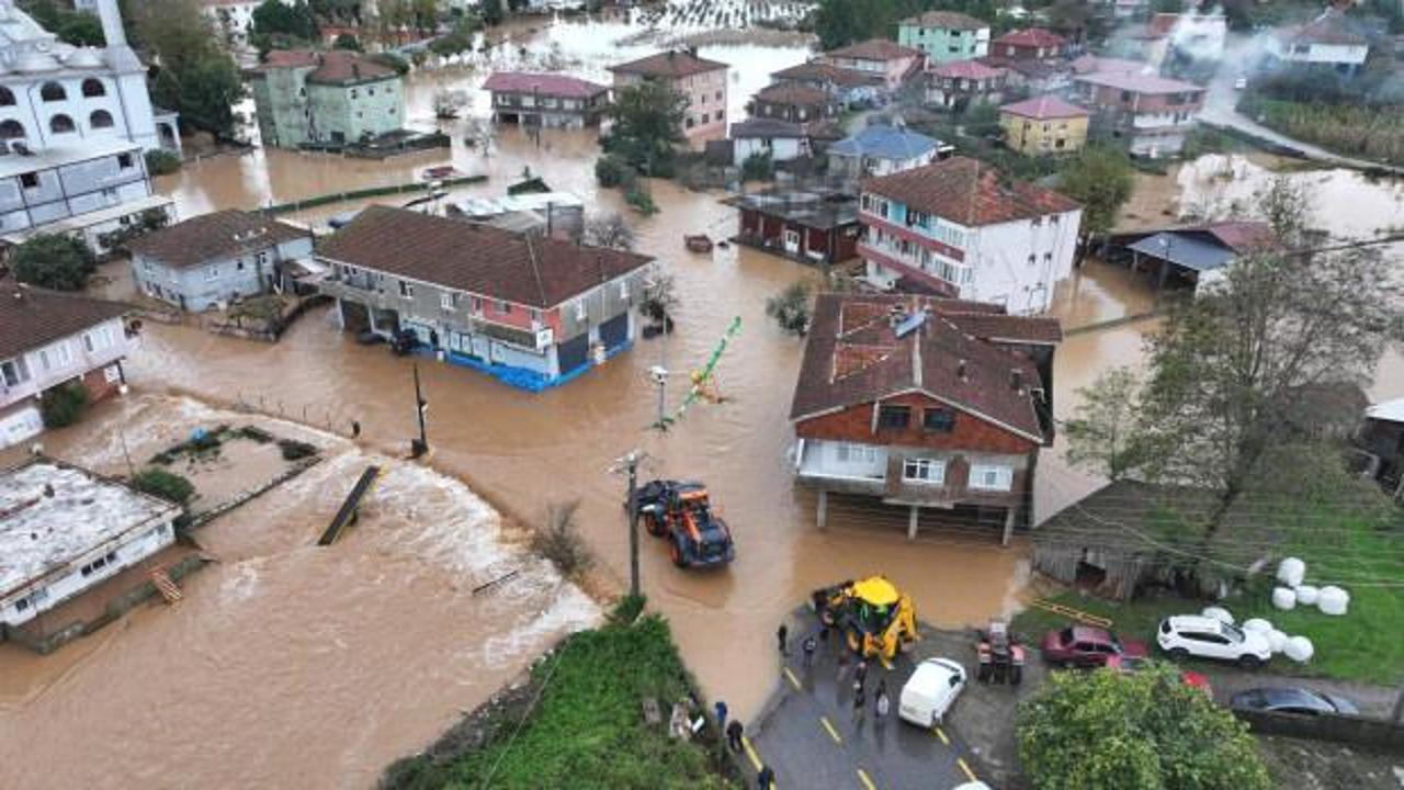 Bakanlık duyurdu: Selden zarar g&ouml;ren hanelere nakdi destek