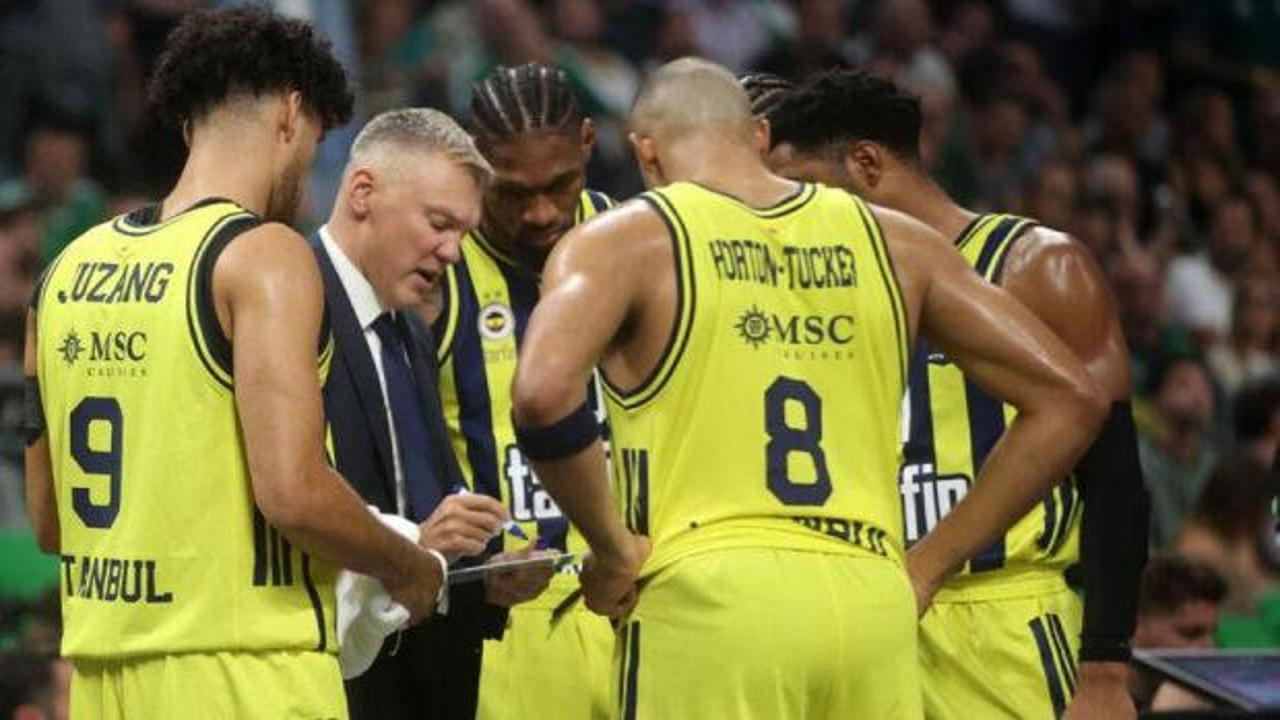 Fenerbah&ccedil;e Yunanistan'da parkeye &ccedil;ıkıyor! 
