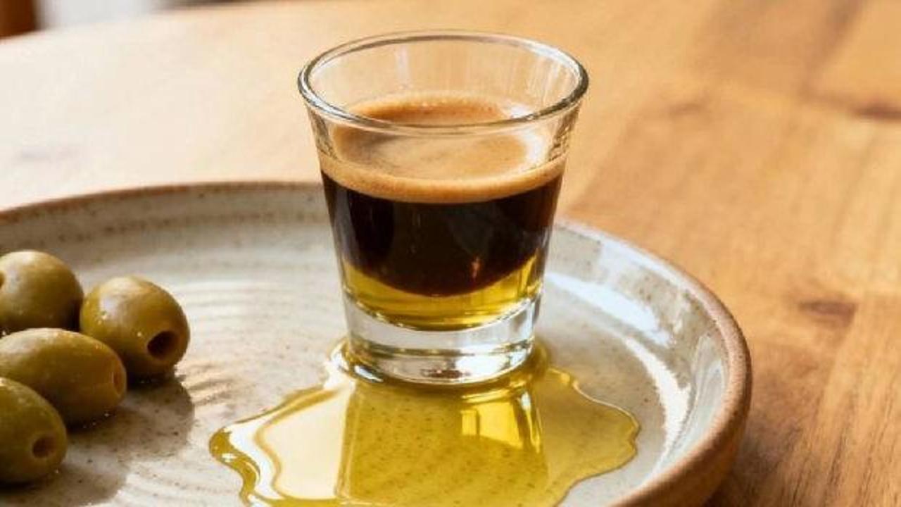 Kahveye 'zeytinyağı' d&ouml;k&uuml;n: Yeni lezzet g&uuml;ndem oldu! Herkes konuşuyor