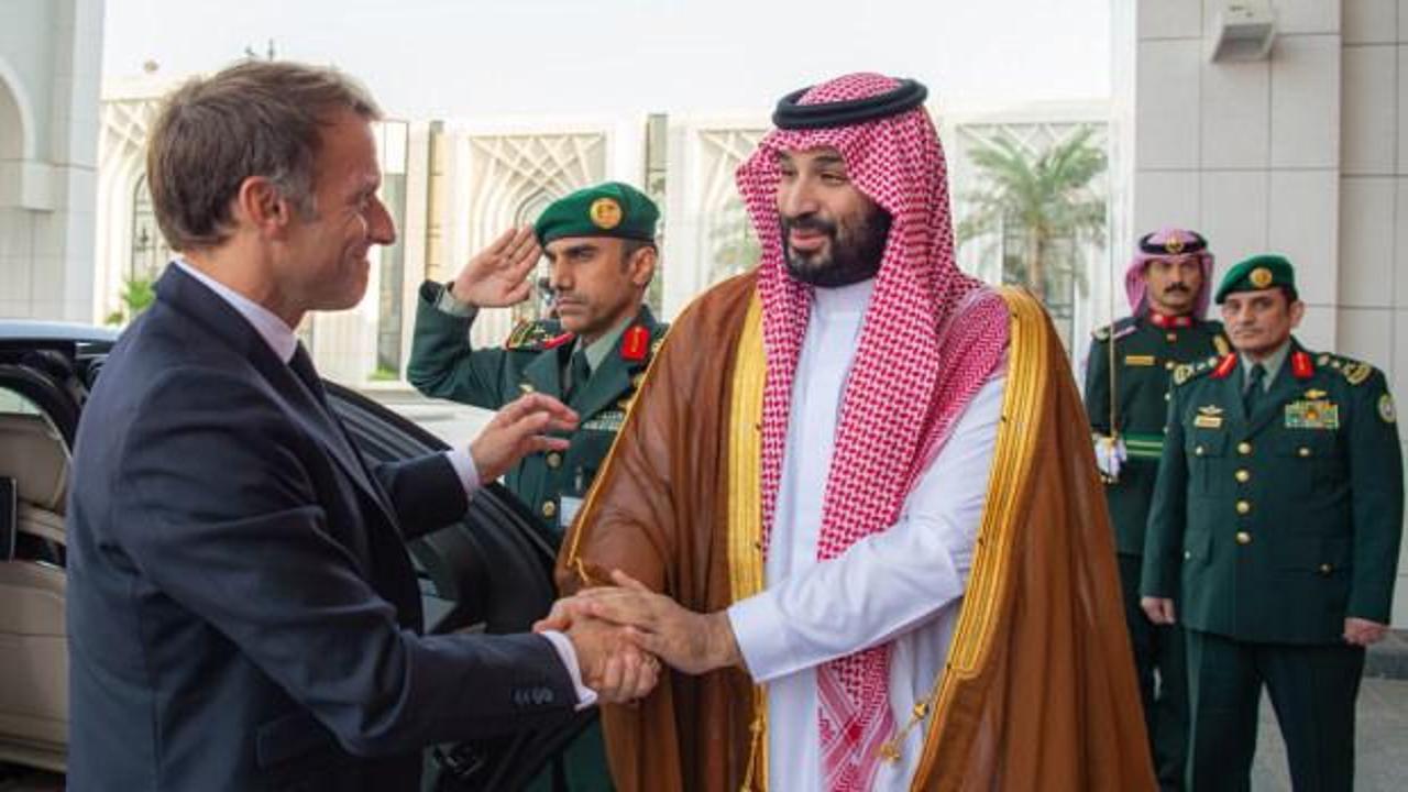 Macron, Riyad'da Prens Selman ile g&ouml;r&uuml;şt&uuml;