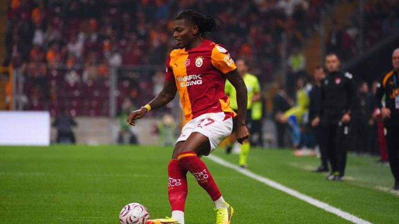 Rafael Leao, Okan Buruk ile g&ouml;r&uuml;şt&uuml;! Derbi kararı verildi