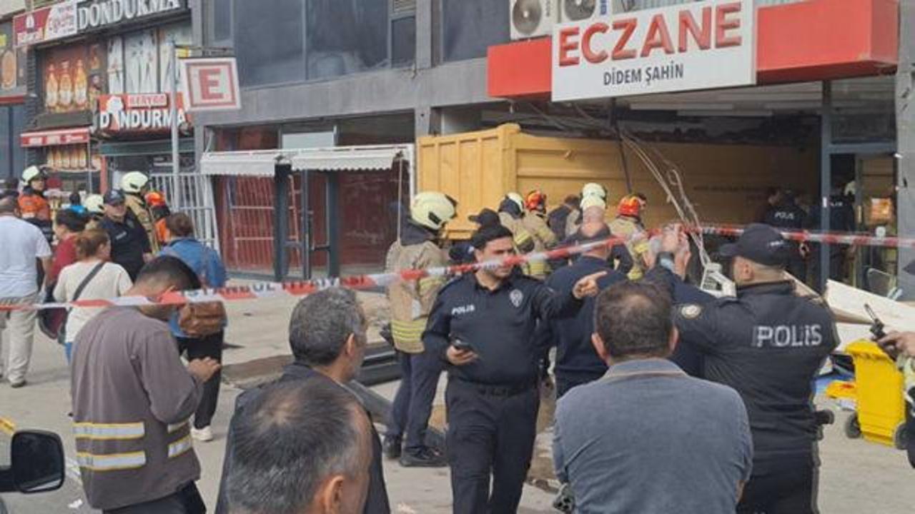 Pendik'te hafriyat kamyonu eczaneye girdi: 6 yaralı 
