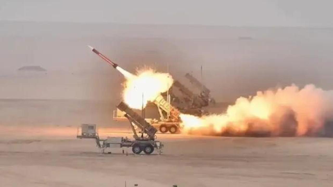Suudi Arabistan: Husilerin fırlattığı 10 balistik füzeyi engelledik