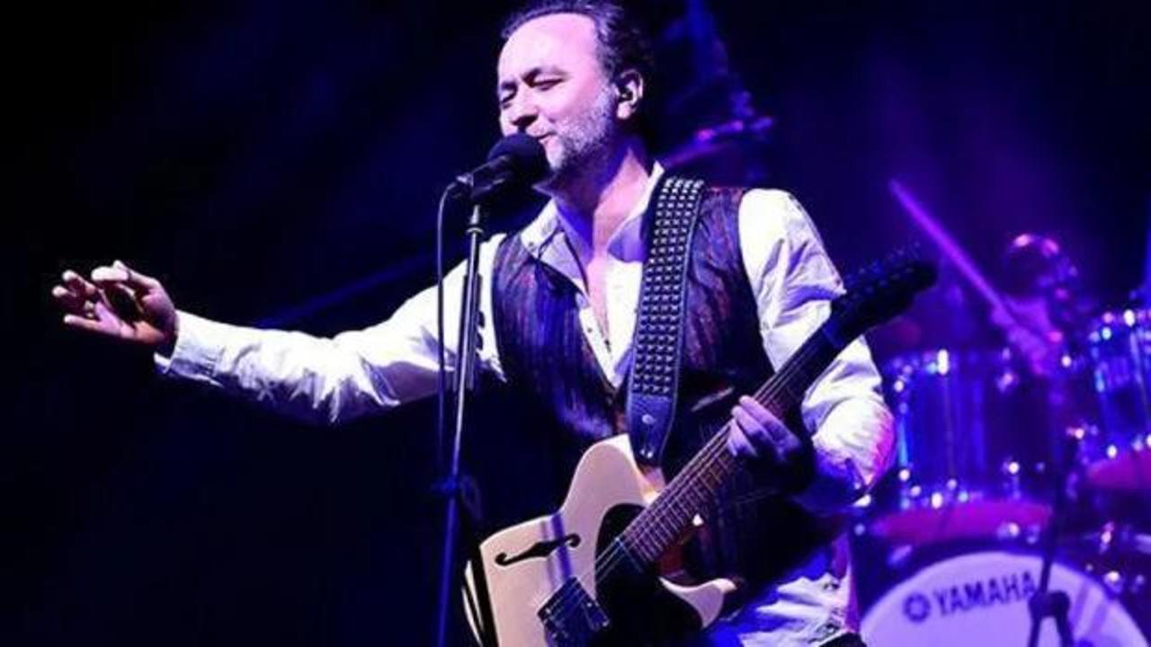 &Uuml;nl&uuml; şarkıcı Nev'den &uuml;zen haber!